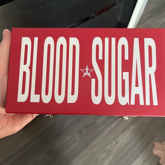 Jeffree Star Blood Sugar Palette - Picture 2 of 3